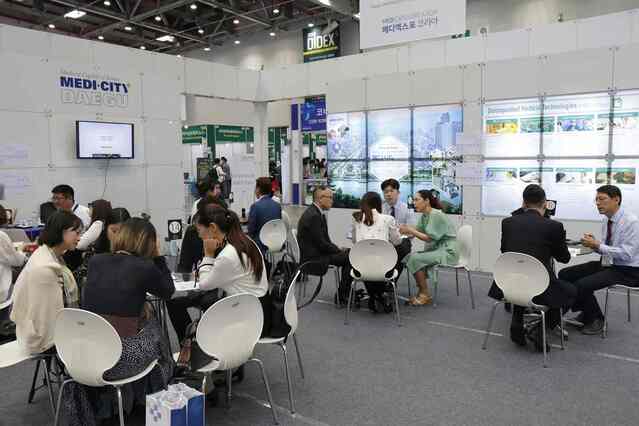 ▲ 지난해 대구 엑스코에서 열린 2019 메디엑스포 코리아 의료관광비즈니스 상담회 장면.ⓒ대구시