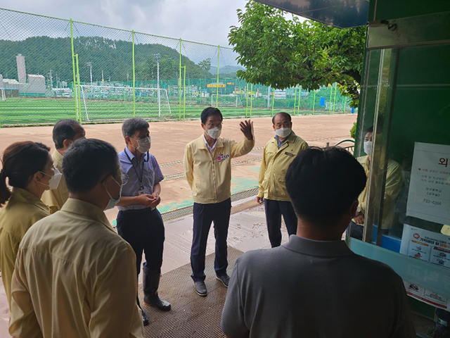 ▲ 임종식 경북교육감은 호우 피해학교 현장 방문 및 긴급 지원에 나섰다.ⓒ경북교육청