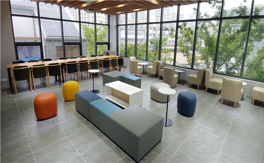 ▲ 경기 김포한강신도시 '로렌하우스' 이벤트홀.ⓒLH