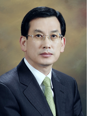 ▲ DGIST 슈퍼컴퓨팅·빅데이터센터와 핵심단백질자원센터 장익수 센터장.ⓒDGIST