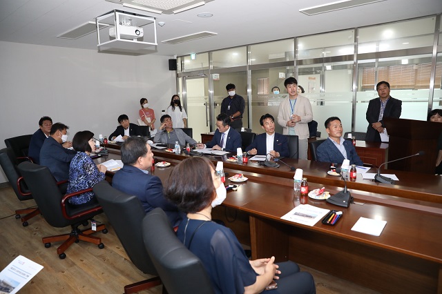 ▲ 경주시의회 문화행정위원회(위원장 이동협)는 경주시 주요시설을 방문했다.ⓒ경주시의회