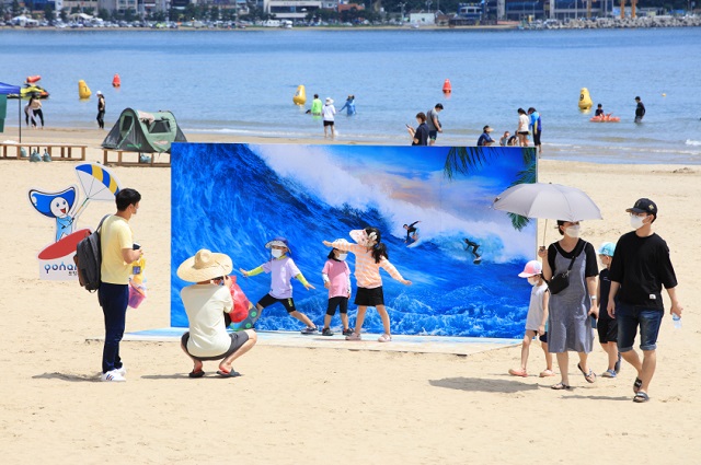 ▲ 포항영일대해수욕장 해양레져 포토존 사진.ⓒ포항시