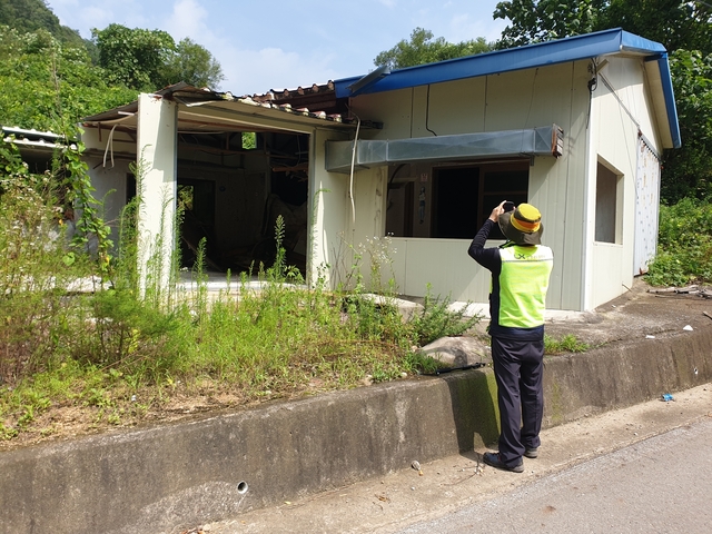 ▲ 김천시는 지속으로 증가하는 빈집으로 인한 효율적 관리 및 쾌적한 주거환경개선을 위해 11월까지 관내 전 지역에 대하여 빈집 실태조사를 실시 중에 있다.ⓒ김천시