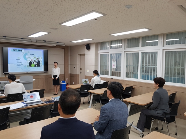 ▲ 대구시교육청(교육감 강은희)은 올해 9월 개최되는 전국기능경기대회, 영농학생축제(FFK), 상업경진대회를 대비해 10일부터 9월 1일까지 해당학교를 방문해 훈련 선수를 격려한다.ⓒ대구시교육청