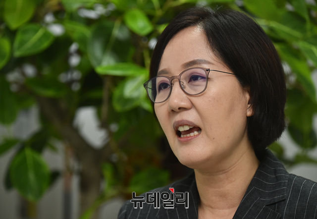 ▲ 김현아(사진) 미래통합당 비대위원이 10일 국회 본청에서 본지와 만나 문재인 정부의 부동산 정책에 대한 의견을 밝히고 있다. ⓒ이종현 기자