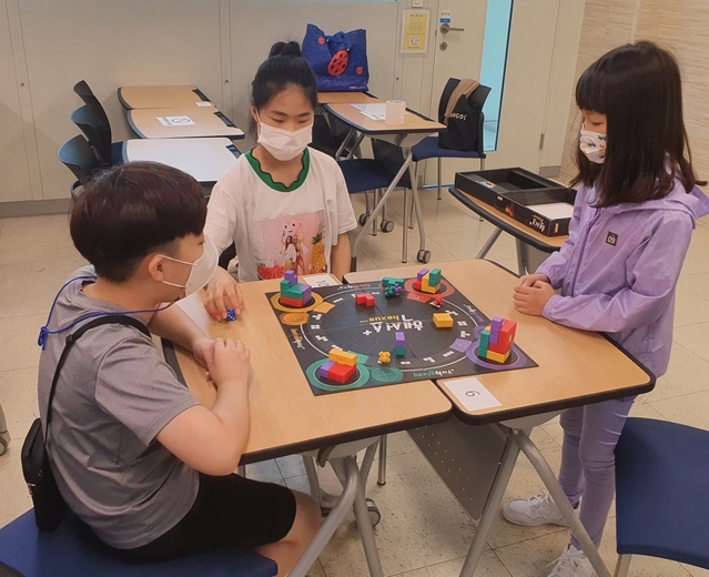 ▲ 칠곡군교육문화회관은 지난 10~14일까지 5일간 3~6학년 초등학생을 대상으로 ‘어린이 여름방학 특별강좌’를 실시했다.ⓒ칠곡군