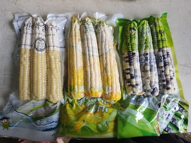 ▲ 괴산군이 농촌진흥청과 손을 잡고 출시한 삼색찰옥수수.ⓒ괴산군