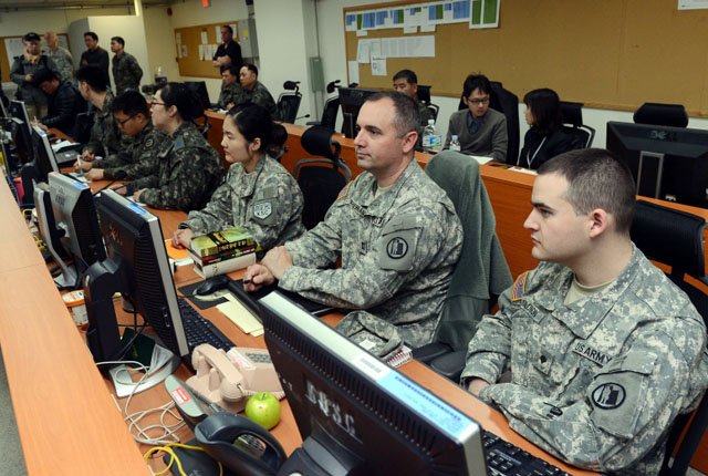 ▲ 과거 한미연합훈련 가운데 지휘소 연습(CPX)의 모습. 올해 한미연합훈련도 이런 형식으로 실시 중이다. ⓒ뉴시스. 무단전재 및 재배포 금지.