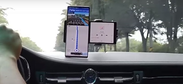 ▲ LG 윙 추정 이미지. ⓒ안드로이드 어쏘리티