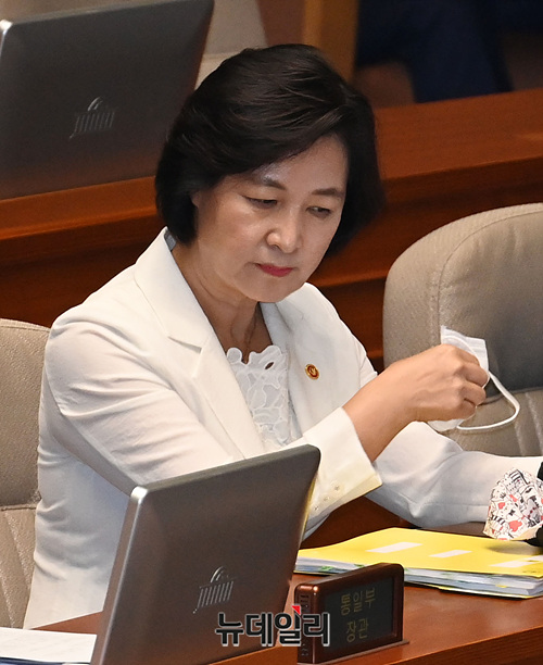 ▲ '흙수저' 출신을 강조하며 당대표에 당선된 바 있는 추미애 법무부 장관이 당대표 재임 시절 아들 군 복무에 영향력을 행사한 의혹이 확산되고 있다.ⓒ뉴데일리