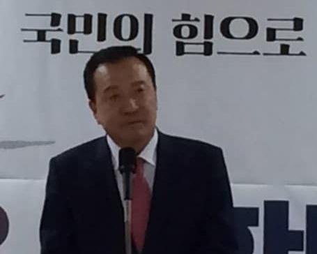 ▲ 엄태영 국회의원.ⓒ엄 의원페이스북 캡처.