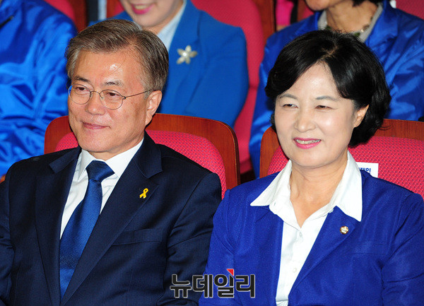 ▲ 문재인(좌) 정부 출범 후 3년째 청와대 특별감찰관이 공석인 가운데, 법무부가 내년도 특별감찰관실 예산으로 약 10억원만 편성한 것으로 확인됐다. ⓒ뉴데일리 DB