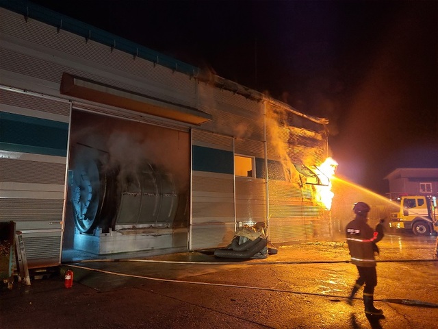 ▲ 진천군 덕산면 한 폐기물처리시설에서 발생한 화재.ⓒ진천소방서