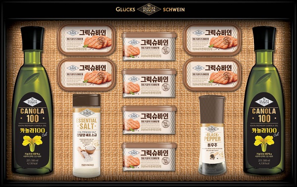 ▲ 그릭슈바인 선물세트ⓒSPC삼립