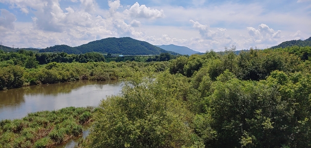 ▲ 민선 7기 영양군수(군수 오도창)의 공약사업인 ‘하천(샛강) 물길 살리기 사업’이 성공적이라는 평가를 받고 있다.ⓒ영양군