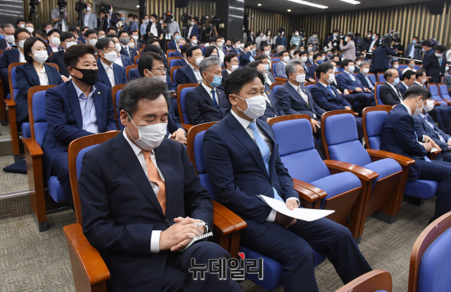 ▲ 더불어민주당 의원 20명이 주축이돼 발의한 '민주화유공자 예우에 관한 법률안'이 논란에 휩싸였다. ⓒ박성원 기자