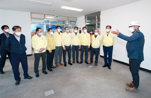 ▲ 경북도의회 건설소방위원회(위원장 박정현)는 12일부터 13일 양일간 관내 일선 소방서를 방문하는 현지확인을 가졌다.ⓒ경북도의회