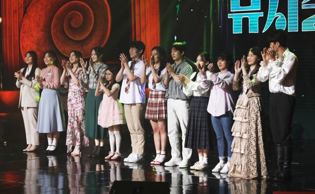 ▲ '2020 DIMF 뮤지컬스타' 파이널 라운드에 진출한 최종 12인.ⓒDIMF