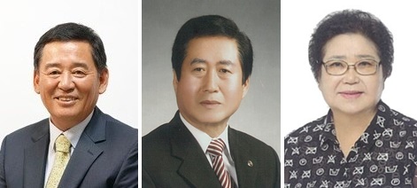 15일 괴산군민대상을 받은 김홍기·김근수·곽명순씨(왼쪽부터).ⓒ괴산군
