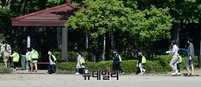 ▲ 교육부는 2021학년도 국·공·사립유치원 신입생 모집을 위한 '처음학교로' 학부모 서비스를 30일부터 시작한다고 16일 밝혔다. ⓒ권창회 기자