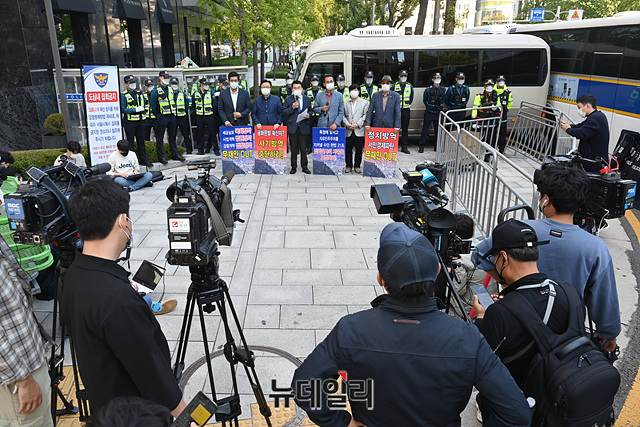 ▲ 8.15비상대책위원회는 지난 9일 기자회견을 열고 