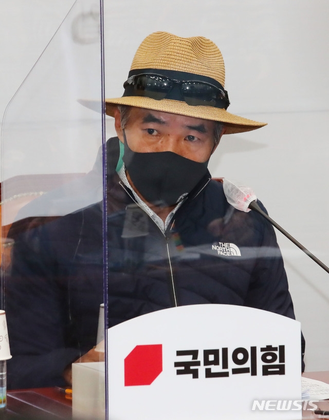 ▲ 18일 오후 국민의힘이 개최한 국민 국감에 참석한 피격공무원의 친형 이래진씨. ⓒ뉴시스