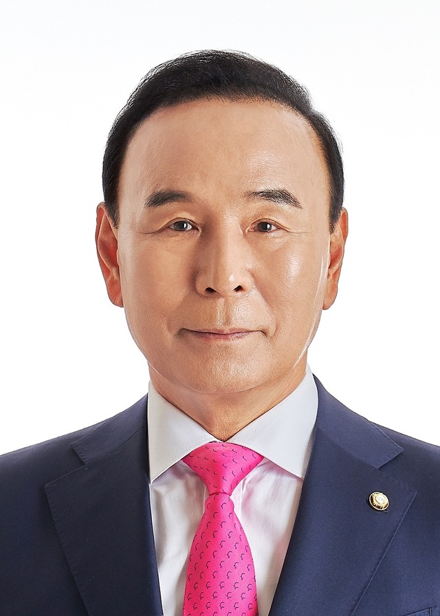 ▲ 무소속 박덕흠 국회의원.ⓒ박덕흠 의원실