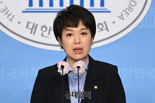 ▲ 김은혜(사진) 국민의힘 의원은 22일 인천국제공항공사가 기존 사업자와의 골프장 계약을 연장하지 않으면서 세금 428억원을 부담하게 됐다고 지적했다.  ⓒ박성원 기자