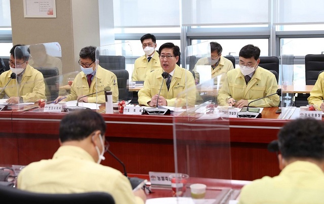 ▲ 양승조 충남도지사가 26일 도청에서 실국원장회의를 주재하고 있다.ⓒ충남도