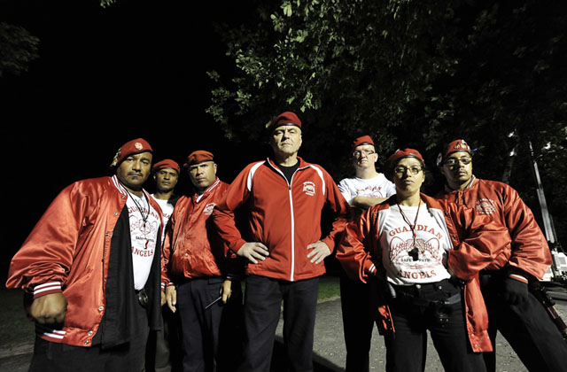 ▲ 조지 플로이드 관련 폭동 이후 자경활동에 나선 '수호천사' 단원들. ⓒ수호천사 홈페이지 캡쳐.