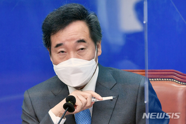 ▲ 이낙연 더불어민주당 대표가 9일 오전 서울 여의도 국회에서 열린 최고위원회의에서 최고위원들의 발언을 듣고 있다. ⓒ뉴시스