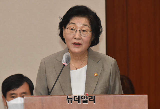 ▲ 이정옥 여성가족부장관. ⓒ이종현 기자