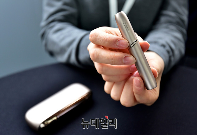 ▲ 한국필립모리스와 BAT코리아 등 외국계 담배업계는 임상 실험을 동반한 사실 규명을 통해 소비자들의 인식을 바꾸고, 정부 당국을 대상으로 일반담배 대비 차별화된 규제를 얻겠다는 움직임이다.ⓒ뉴데일리DB