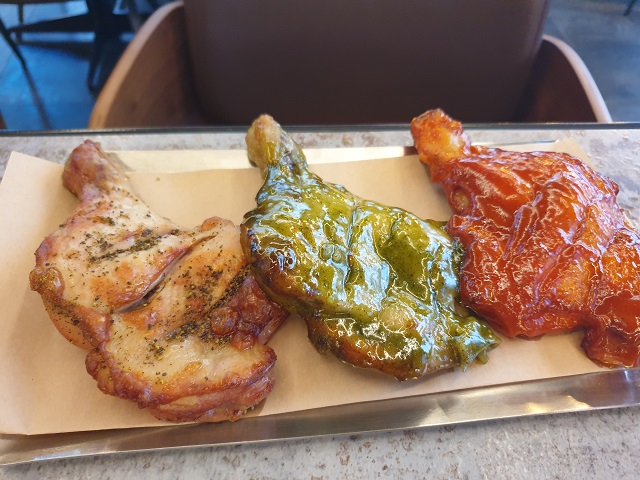 ▲ 광희나는 치본스테이크 3종. (왼쪽부터) 블랙점보, 바질페페, 매직칠리. ⓒ임소현 기자