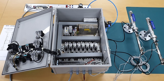 ▲ 포항제철소와 포스코인재창조원이 함께 개발한 '자동화 개공장치' 모습.ⓒ포항제철소