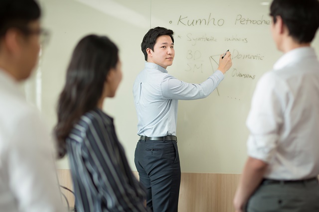 ▲ 금호석유화학그룹이 도전정신과 글로벌 역량을 갖춘 인재 육성에 집중하고 있다. ⓒ금호석유화학