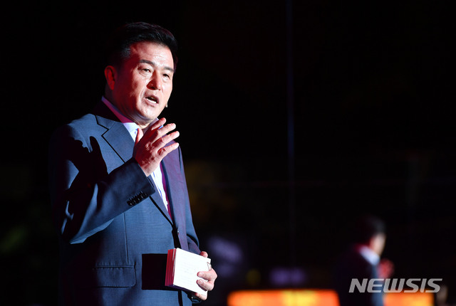 ▲ 지난 11월 23일 부산 해운대구 월석아트홀에서 출마선언과 함께 '1호 공약'을 발표 중인 이진복 전 국민의힘 의원. ⓒ뉴시스