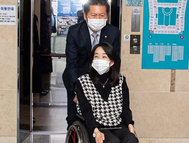 ▲ 더불어민주당 정청래 의원과 최혜영 의원. ⓒ정청래 의원 페이스북 캡처