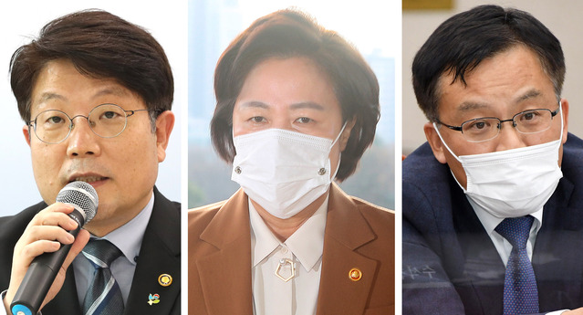 ▲ 왼쪽부터 고기영 전 법무부 차관, 추미애 법무부 장관, 조남관 대검찰청 차장검사. ⓒ뉴시스