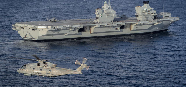 ▲ 영국 해군의 항공모함 '퀸 엘리자베스'함. 재래식 추진 항모지만 배수량 7만2000톤의 중대형 항모다. ⓒ영국 해군 공개사진.