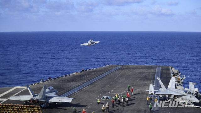 ▲ 미국 인도태평양사령부가 지난 6월 23일 공개한 필리핀해에서 진행된 핵추진 항공모함 시어도어루스벨트함(CVN-71)과 니미츠함(CVN-68)의 훈련 모습. (사진=미 인도태평양사령부 트위터) ⓒ뉴시스