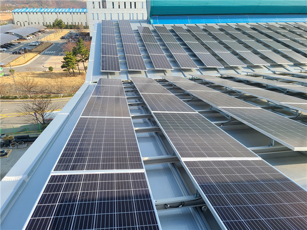 ▲ 지붕형 태양광 설비.ⓒLH