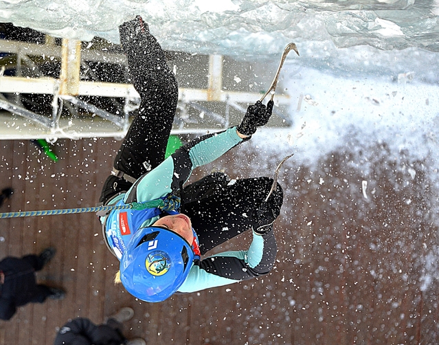 ▲ 청송군이 군민 안전을 위해 대규모 행사를 잇따라 취소한다. 사진은 2020년 청송 아이스클라이밍 월드컵 대회 장면.ⓒ청송군