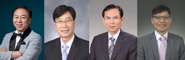 ▲ 대구교육상 수상자들(왼쪽부터 노봉남 선생님, 김기식 전 교육장, 경북대사대부중 이동길 전 교장, 덕원고등학교 조치연 선생님).ⓒ대구시교육청