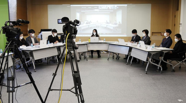 ▲ 계명대 교육혁신처 교수학습개발센터에서는 지난 9일 교수와 학생이 바라는 미래교육을 주제로 교수-학생 합동 비대면 토크콘서트를 개최했다.ⓒ계명대