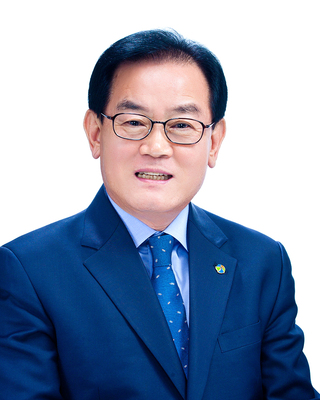 ▲ 백선기 칠곡군수는 청렴도 향상을 위한 지속적인 노력을 통해 2013년 4등급, 2015년 4등급, 2017년 3등급, 2018년 2등급을 기록하며 칠곡군을 청렴도 상위 자치단체로 변화시켰다.ⓒ칠곡군