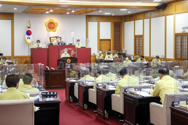 ▲ 대구시의회(의장 장상수)는 지난 18일 오전 10시 제279회 정례회 제4차 본회의를 열어 올 한해 의정활동을 마감했다.ⓒ대구시의회