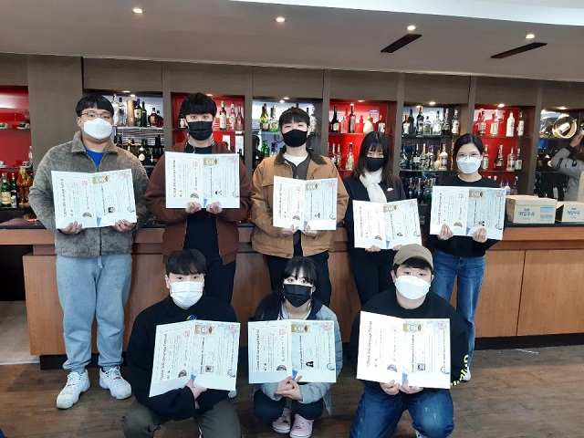 ▲ 선린대(총장 김영문) 호텔외식경영계열은 2020학년도 비대면으로 진행됐던 요리, 제과제빵, 칵테일 경연대회에 참가해 다수의 우수한 입상자를 배출했다.ⓒ선린대