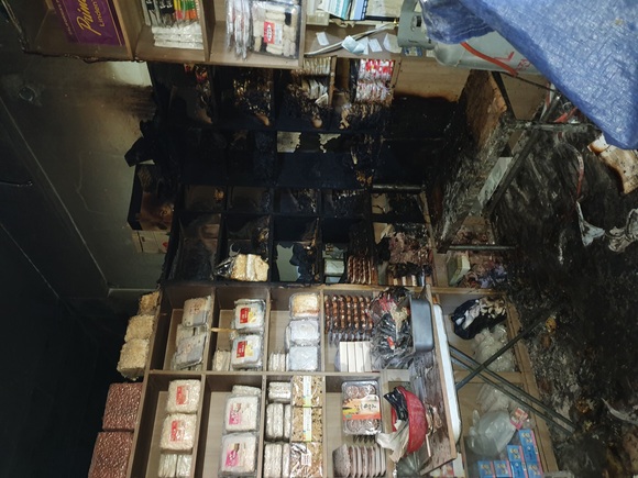 ▲ KT 세이프메이트를 설치해 빠른 화재상황 발견으로 조기진압된 대전 A전통시장 화재현장의 모습.