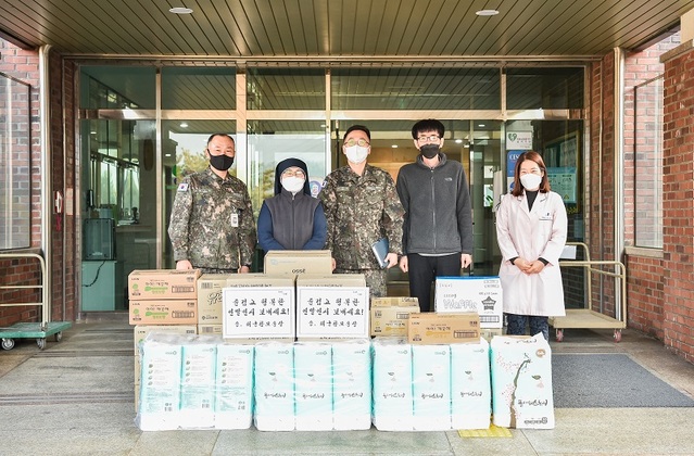 ▲ 해군본부 군방별들이 계룡대 인근 사회복지시설을 찾아 위문했다.ⓒ해군본부